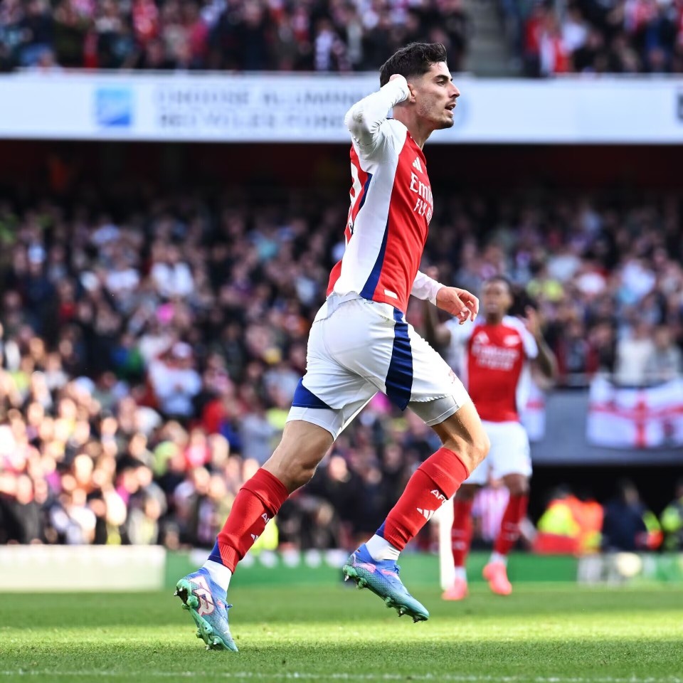 阿森纳主场逆转胜利，狂追领先